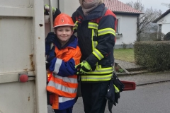 6 LB 26